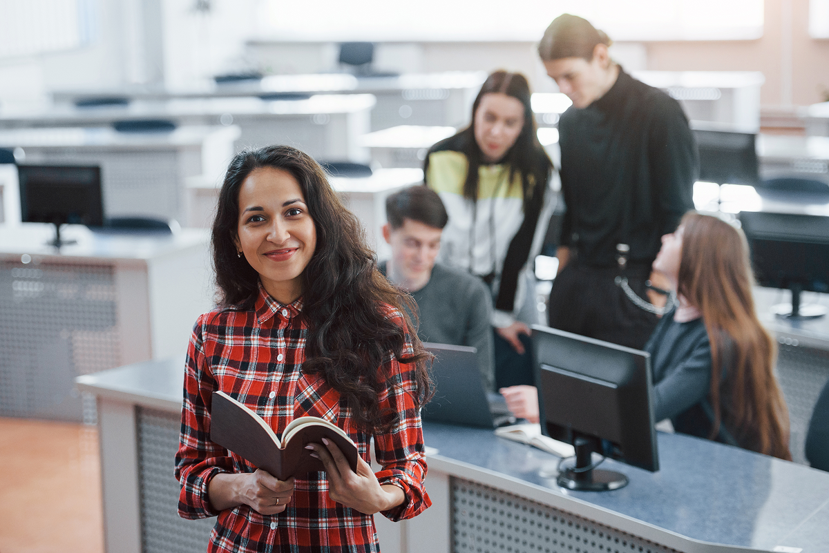 GANADORES DEL CONCURSO DE INVESTIGACIÓN EN EDUCACIÓN UNIVERSITARIA 2025